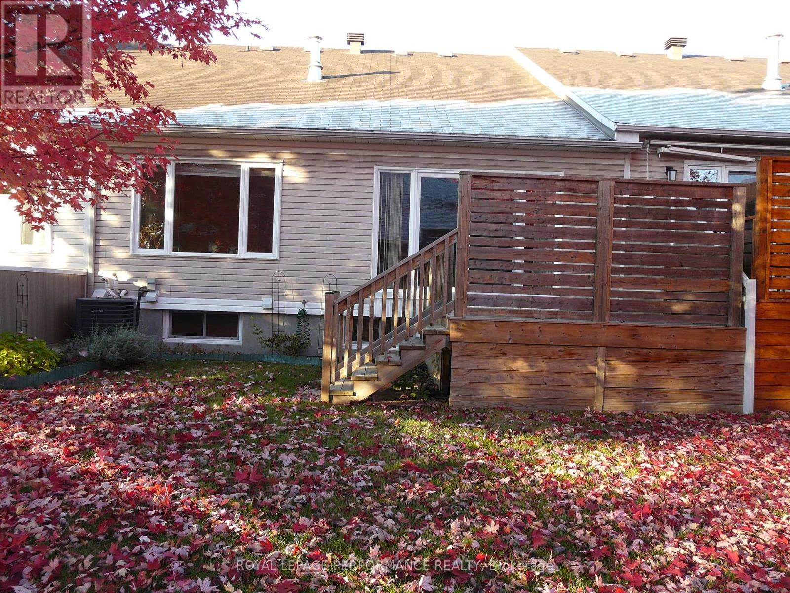 - - 1172 Foxborough Private