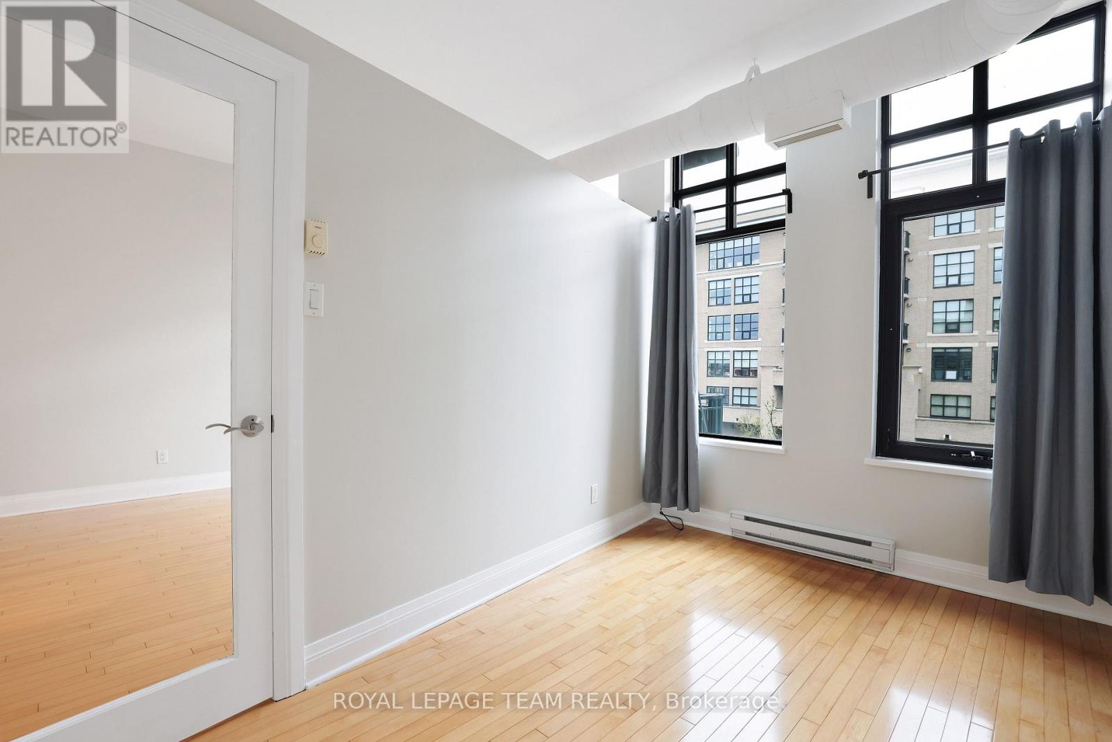 203 - 300 Powell Avenue