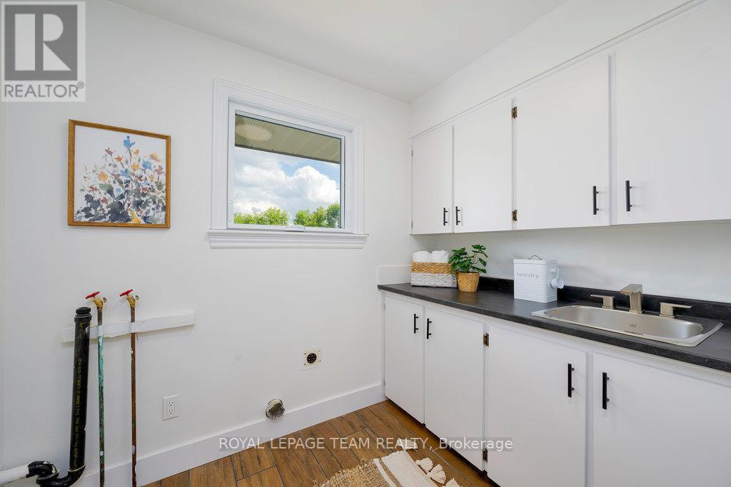 517 Donald B. Munro Drive