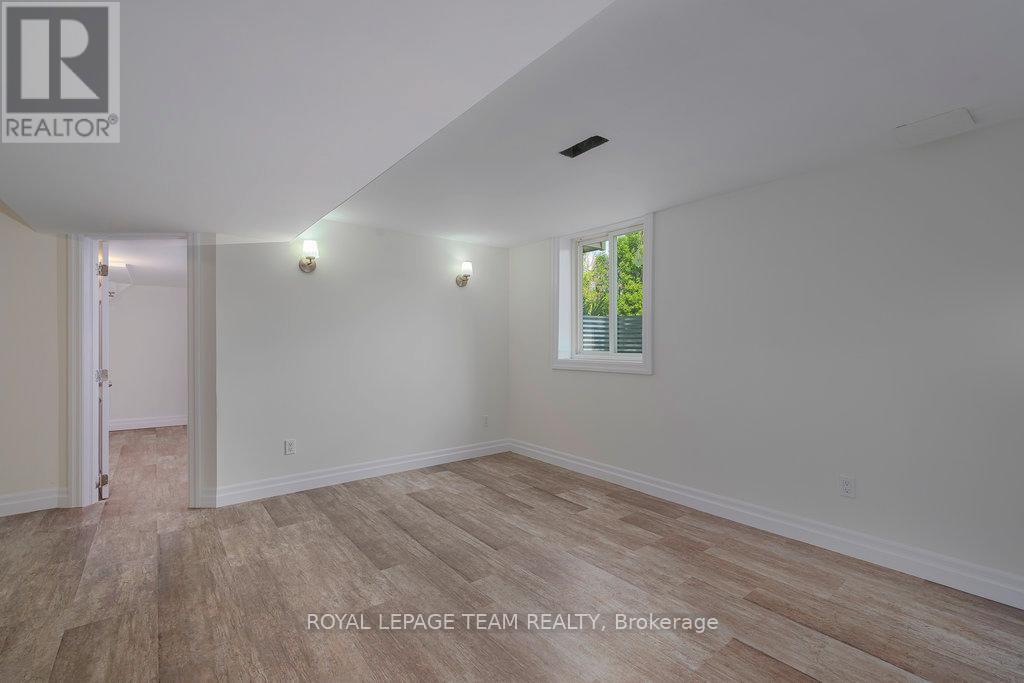 517 Donald B. Munro Drive