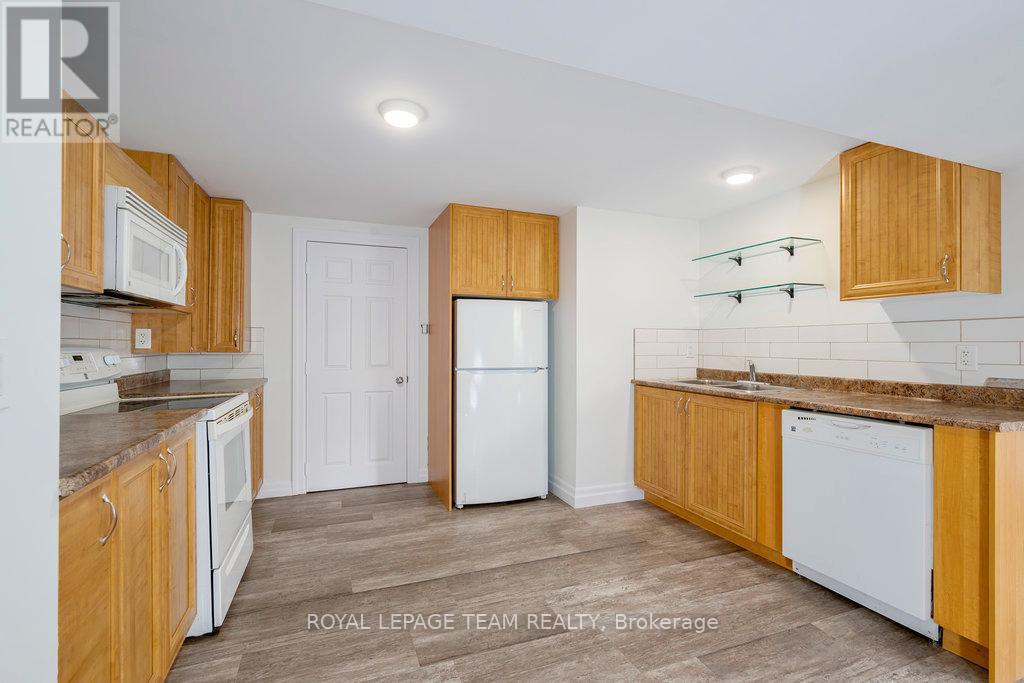 517 Donald B. Munro Drive