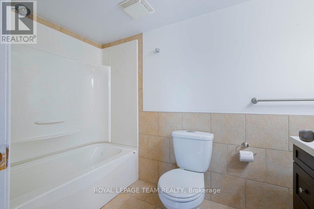 517 Donald B. Munro Drive