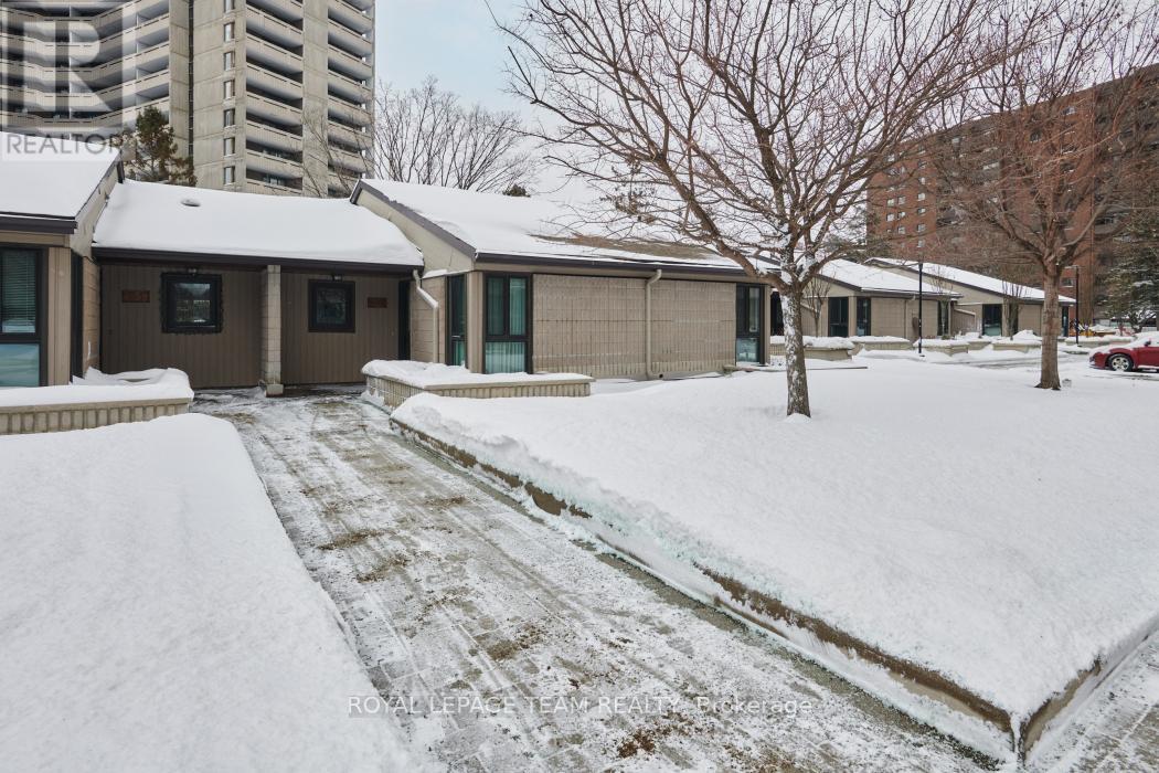 16 - 1137 Ambleside Drive