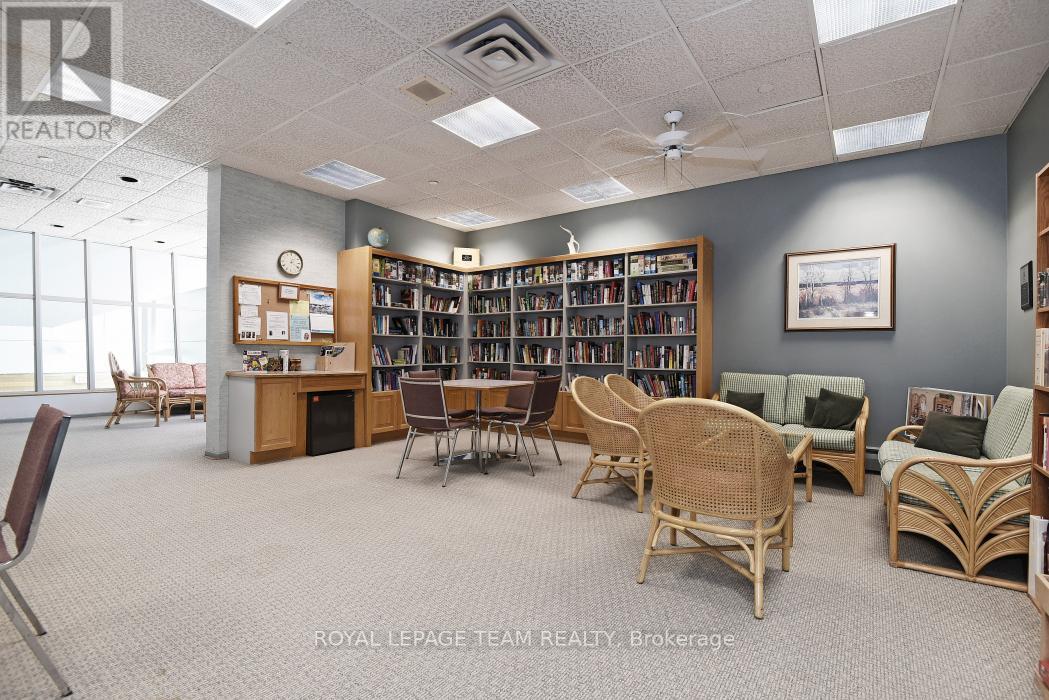 16 - 1137 Ambleside Drive