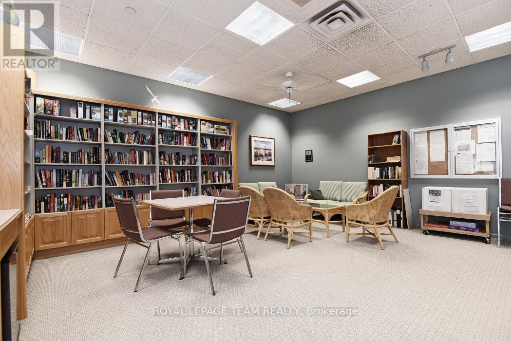 16 - 1137 Ambleside Drive