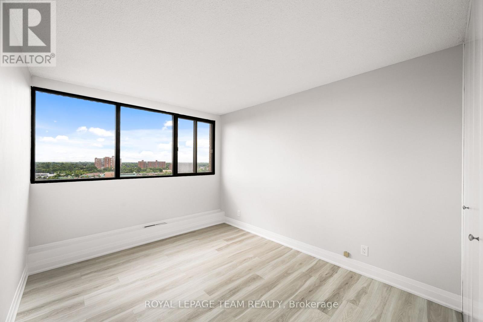 1607 - 1285 Cahill Drive