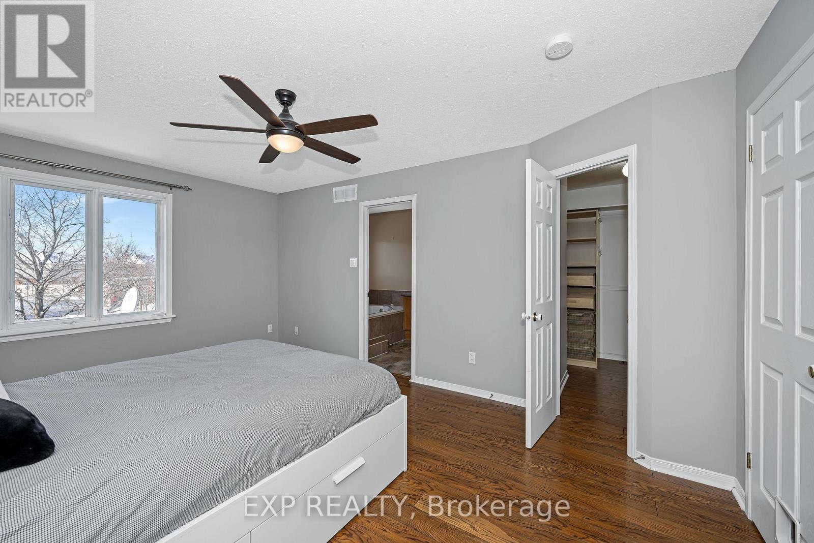 4596 Ogilvie Walk Crescent