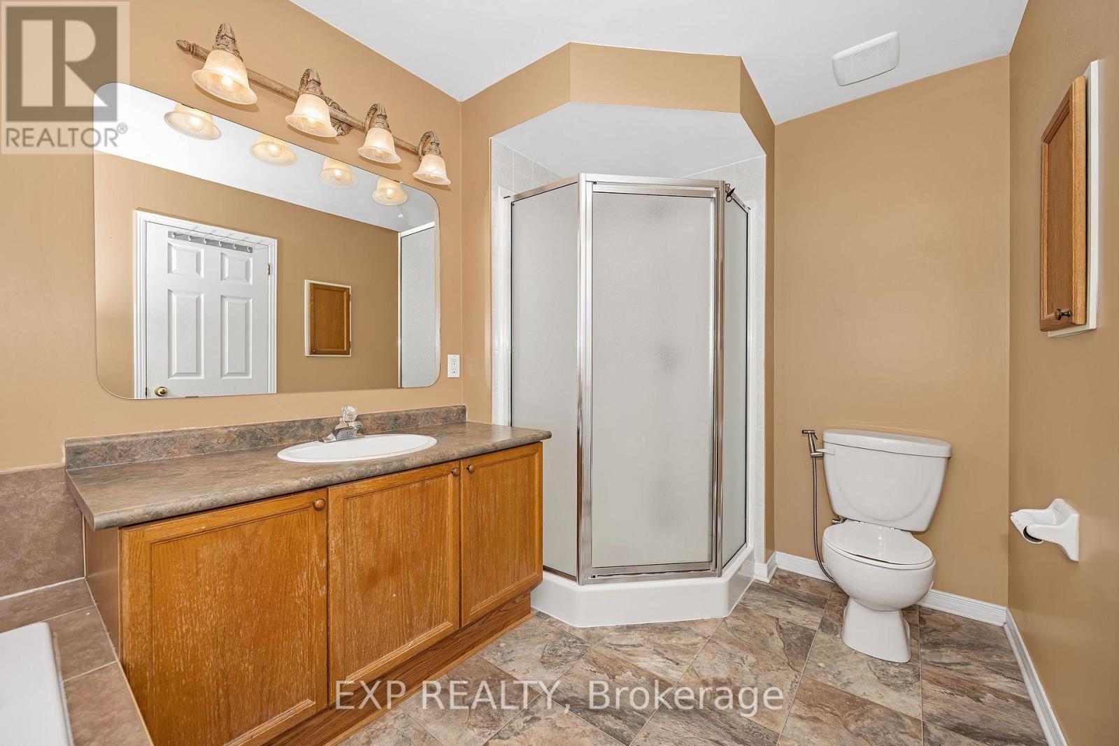 4596 Ogilvie Walk Crescent