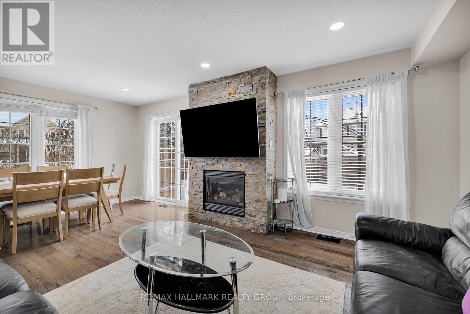 320 Silbrass Private