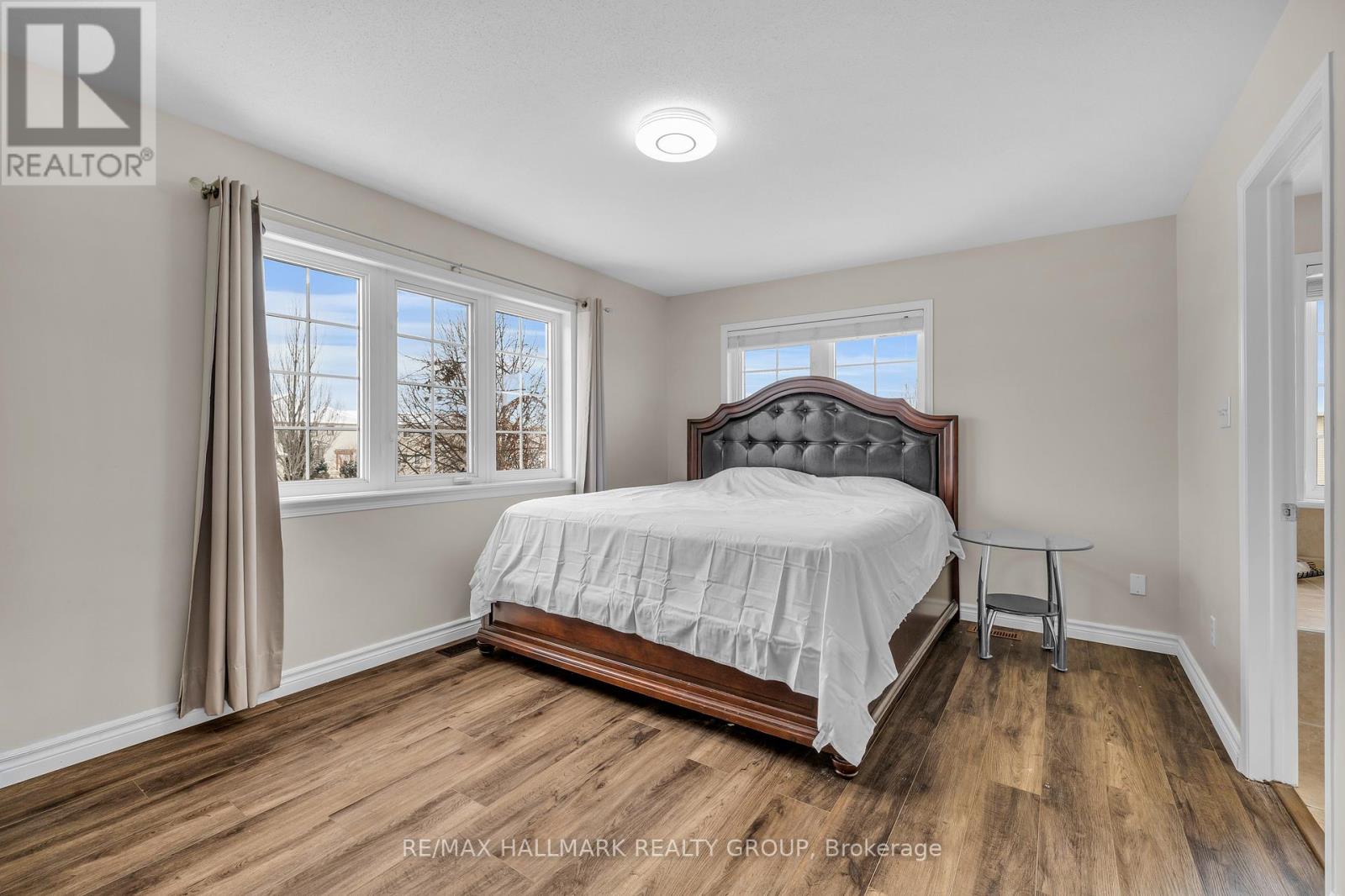 320 Silbrass Private