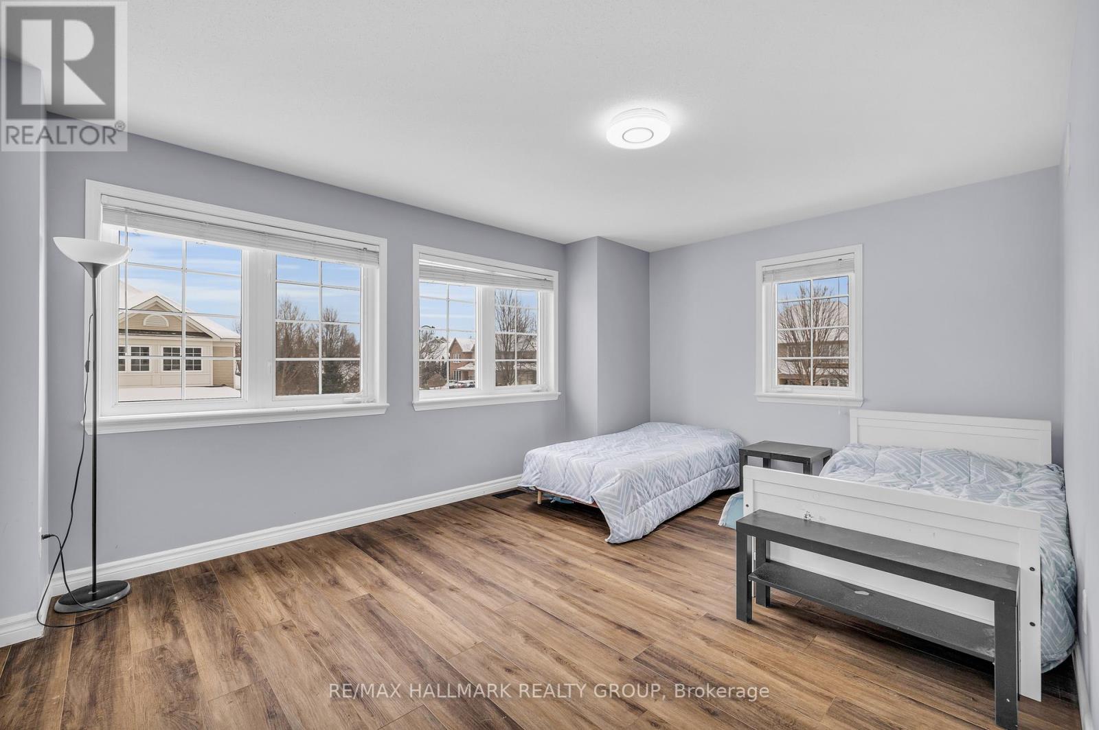 320 Silbrass Private