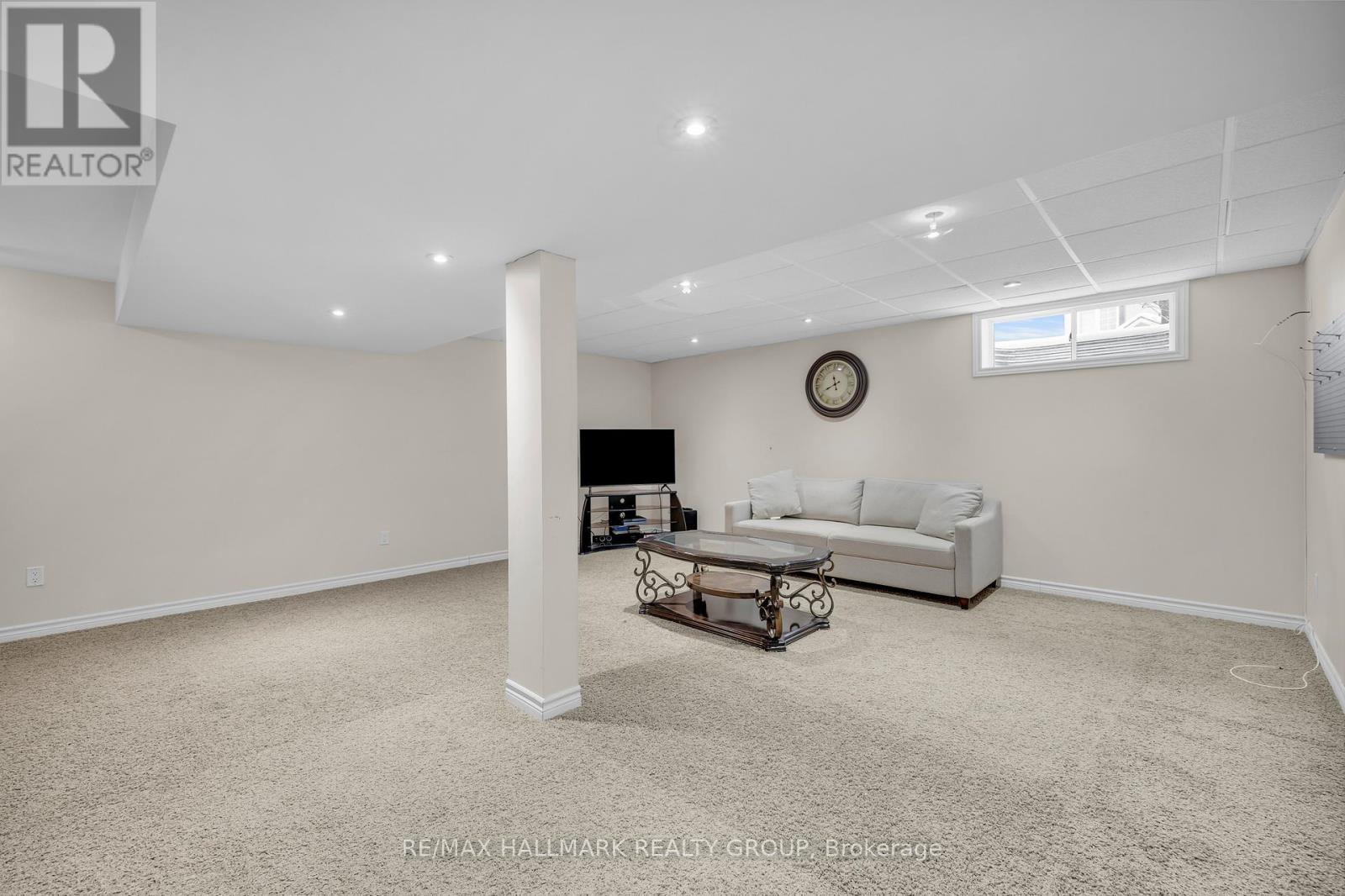 320 Silbrass Private