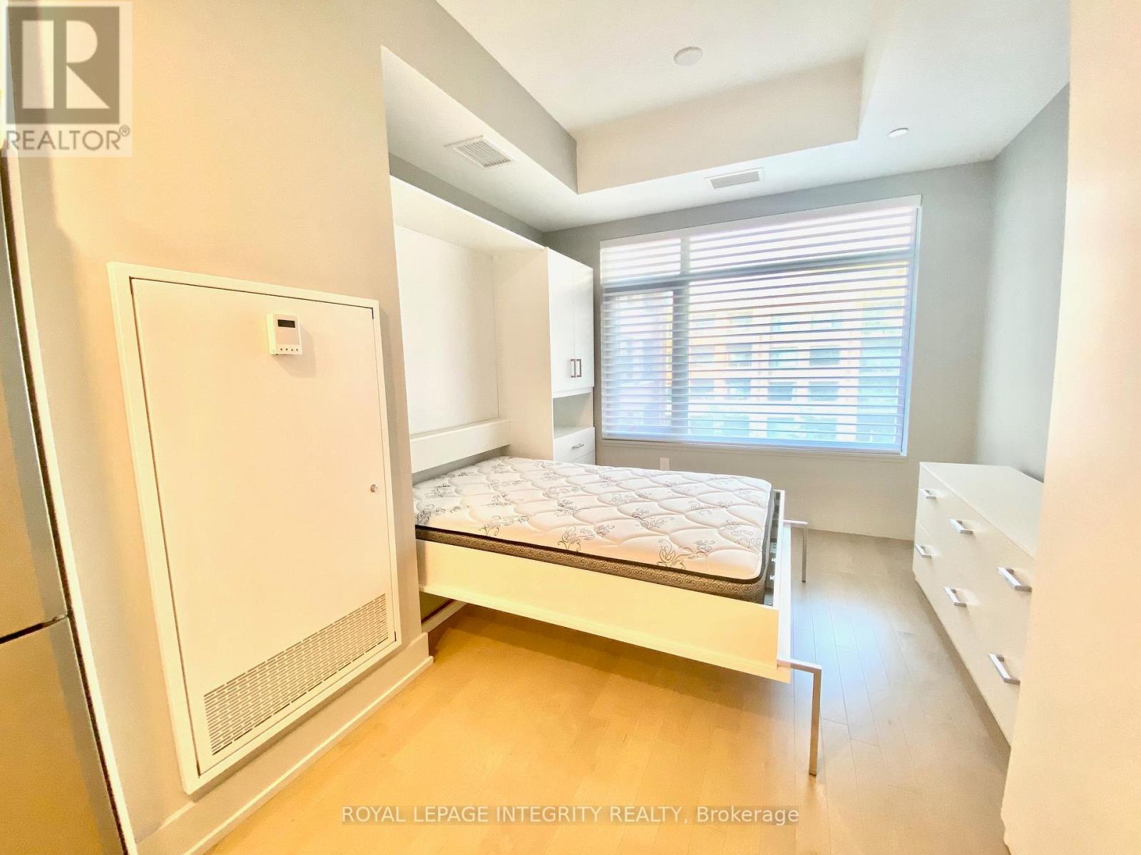 315 - 60 Springhurst Avenue