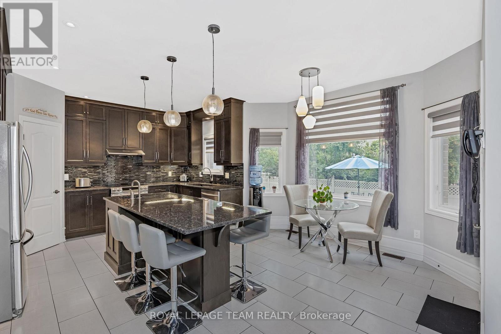 51 Bridle Crest Court