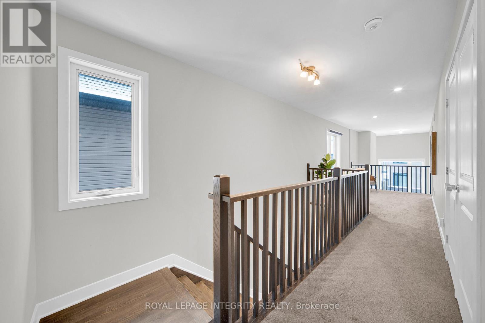 1078 Lunar Glow Crescent