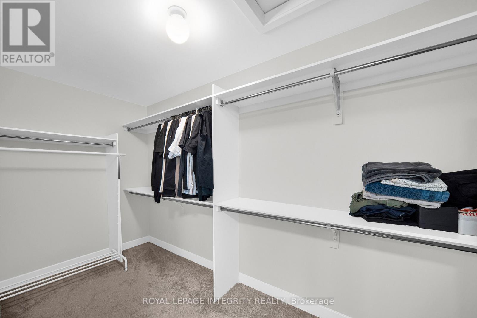 1078 Lunar Glow Crescent