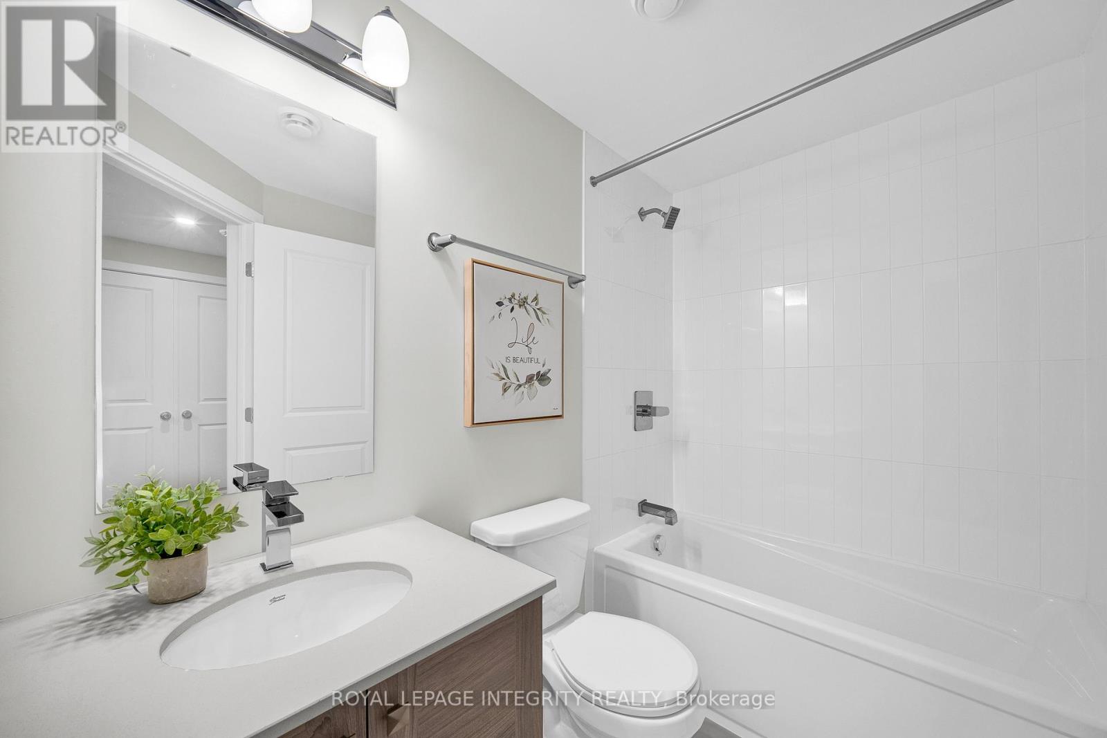 1078 Lunar Glow Crescent