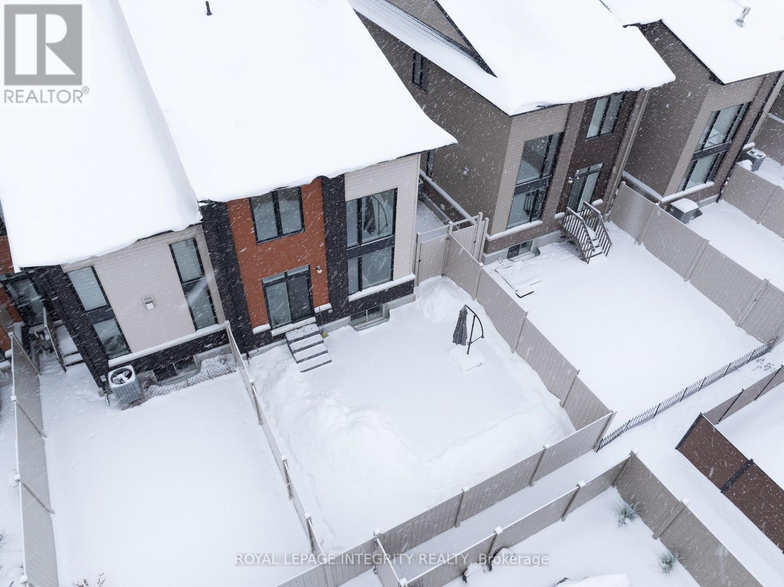 1078 Lunar Glow Crescent