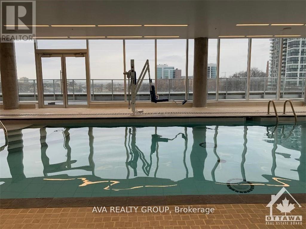 3308 - 805 Carling Ave Avenue W