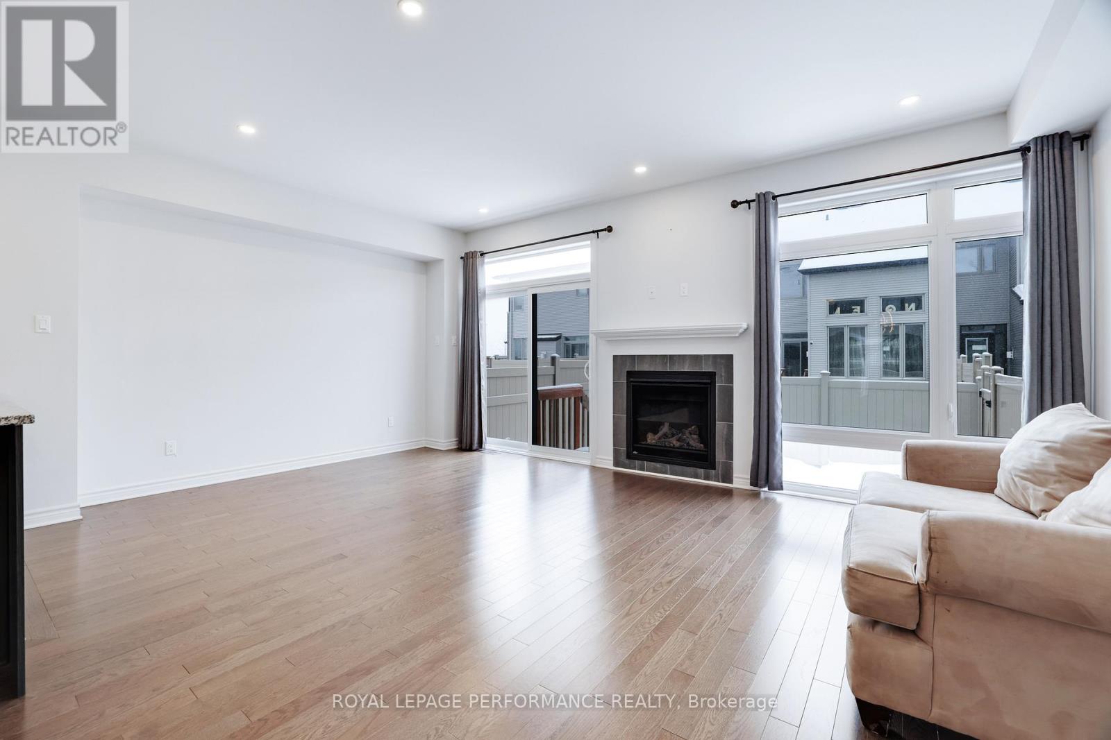 669 Cordelette Circle E