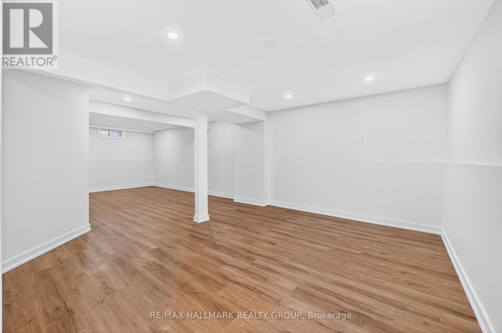 111 - 1457 Murdock Gate