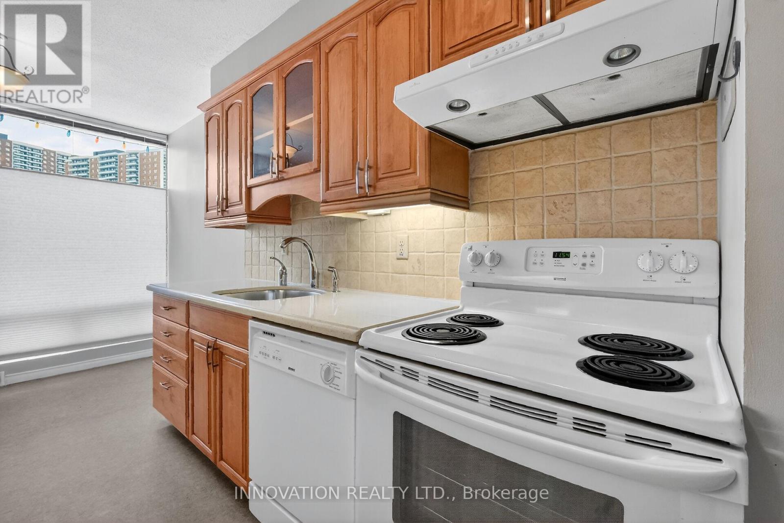 101 - 1190 Richmond Road S