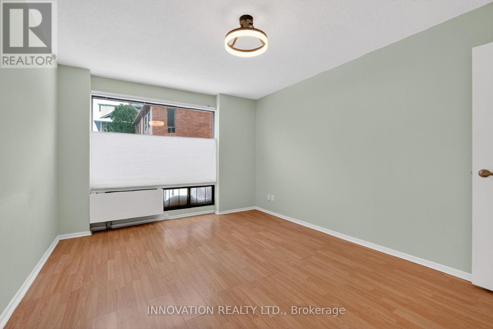 101 - 1190 Richmond Road S