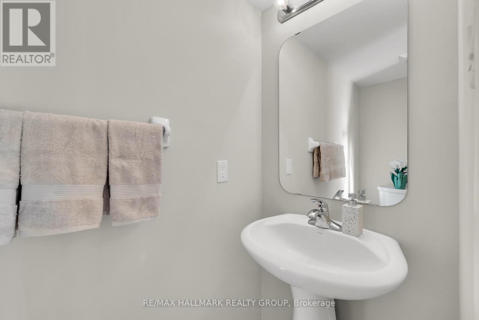 4 - 577 Reardon Private