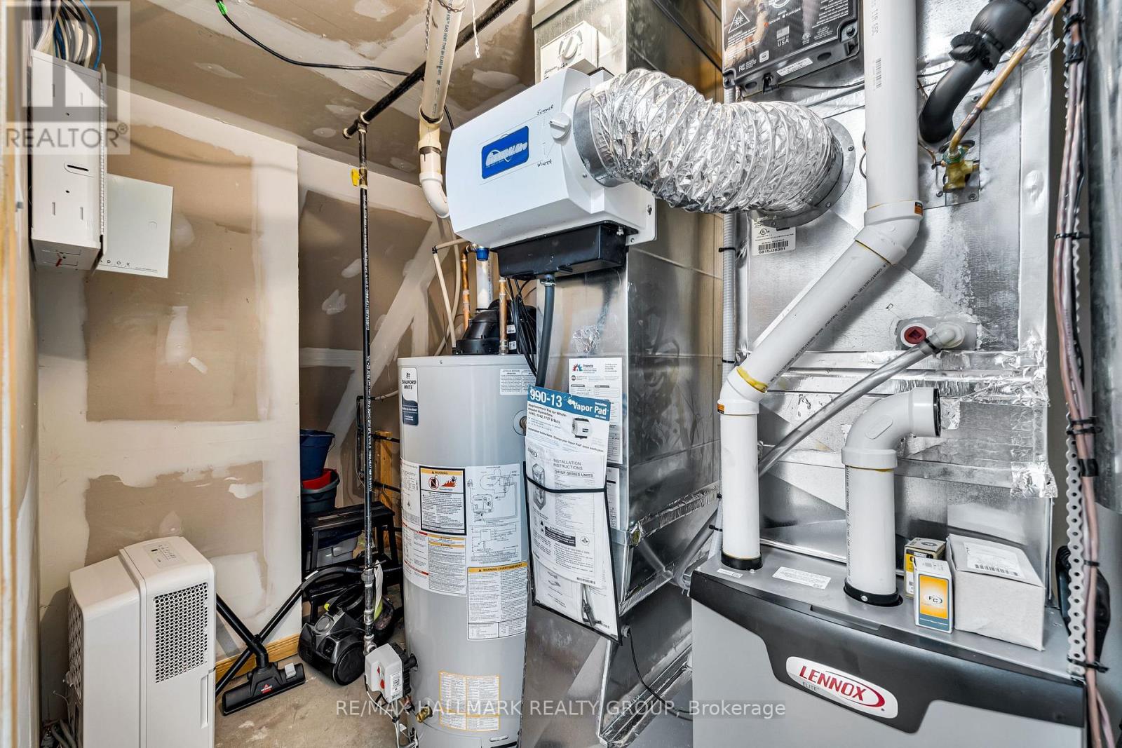 4 - 577 Reardon Private