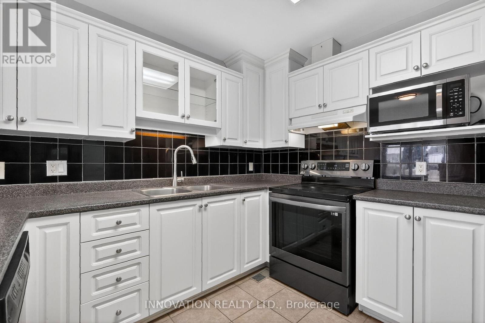 32 Kettleby Street S