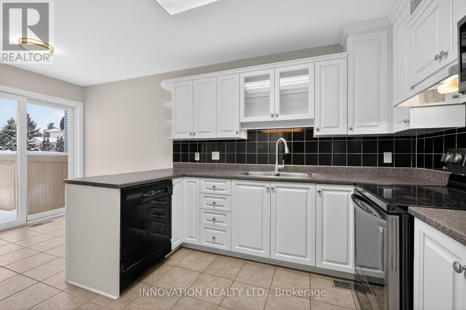 32 Kettleby Street S