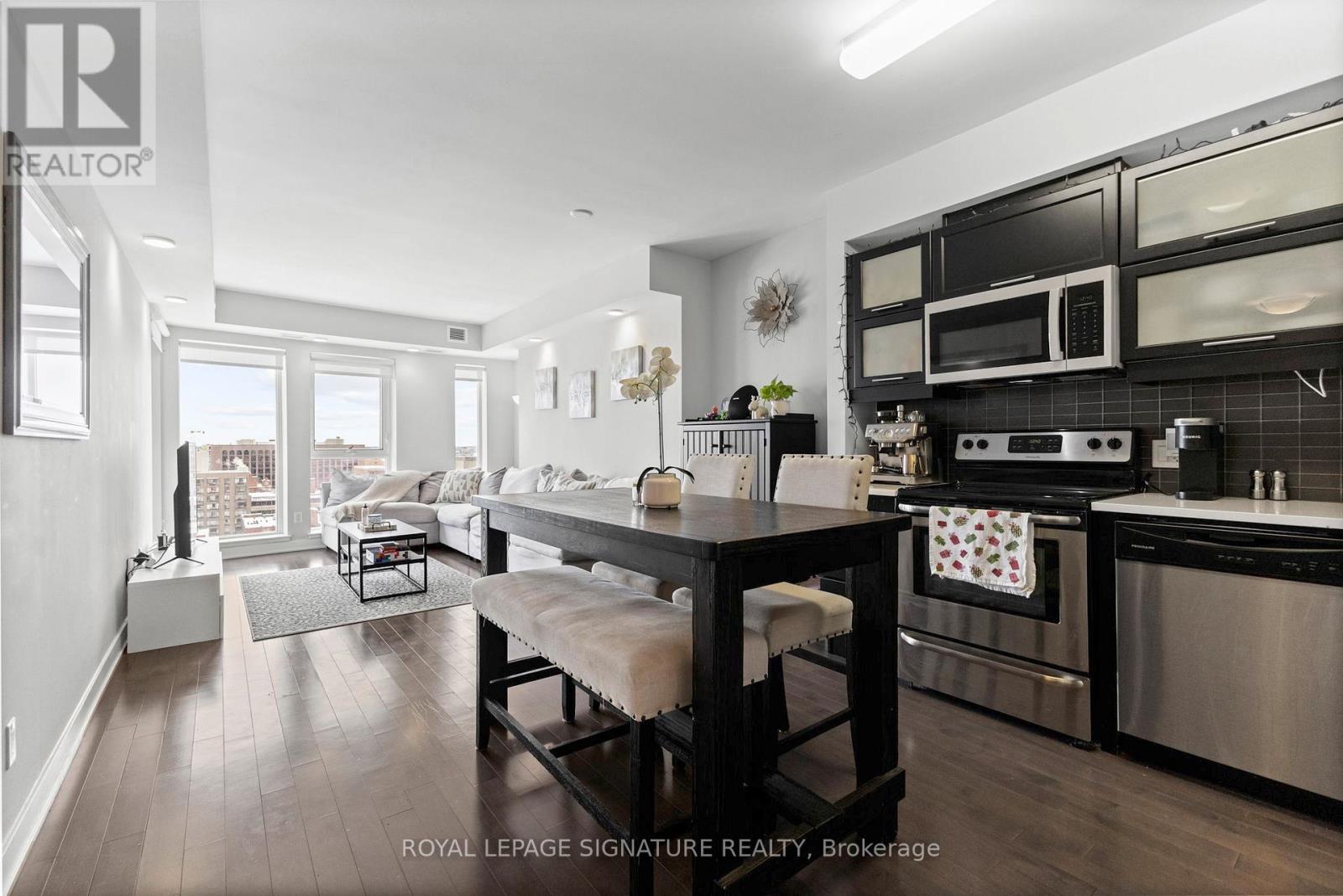 1307 - 40 Nepean Street