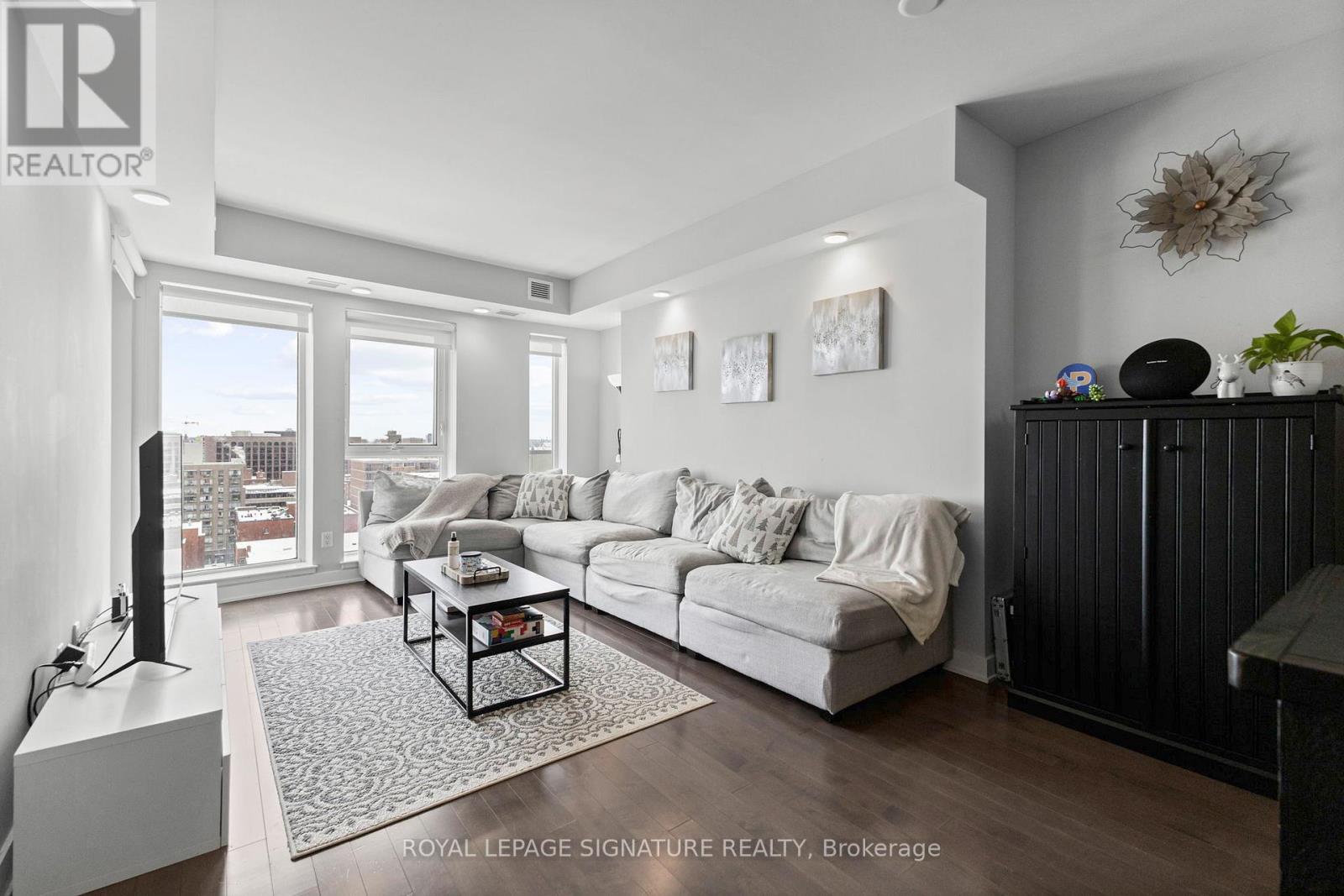 1307 - 40 Nepean Street