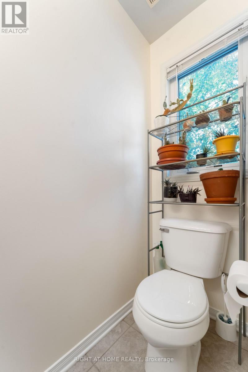 67 Strathaven Private