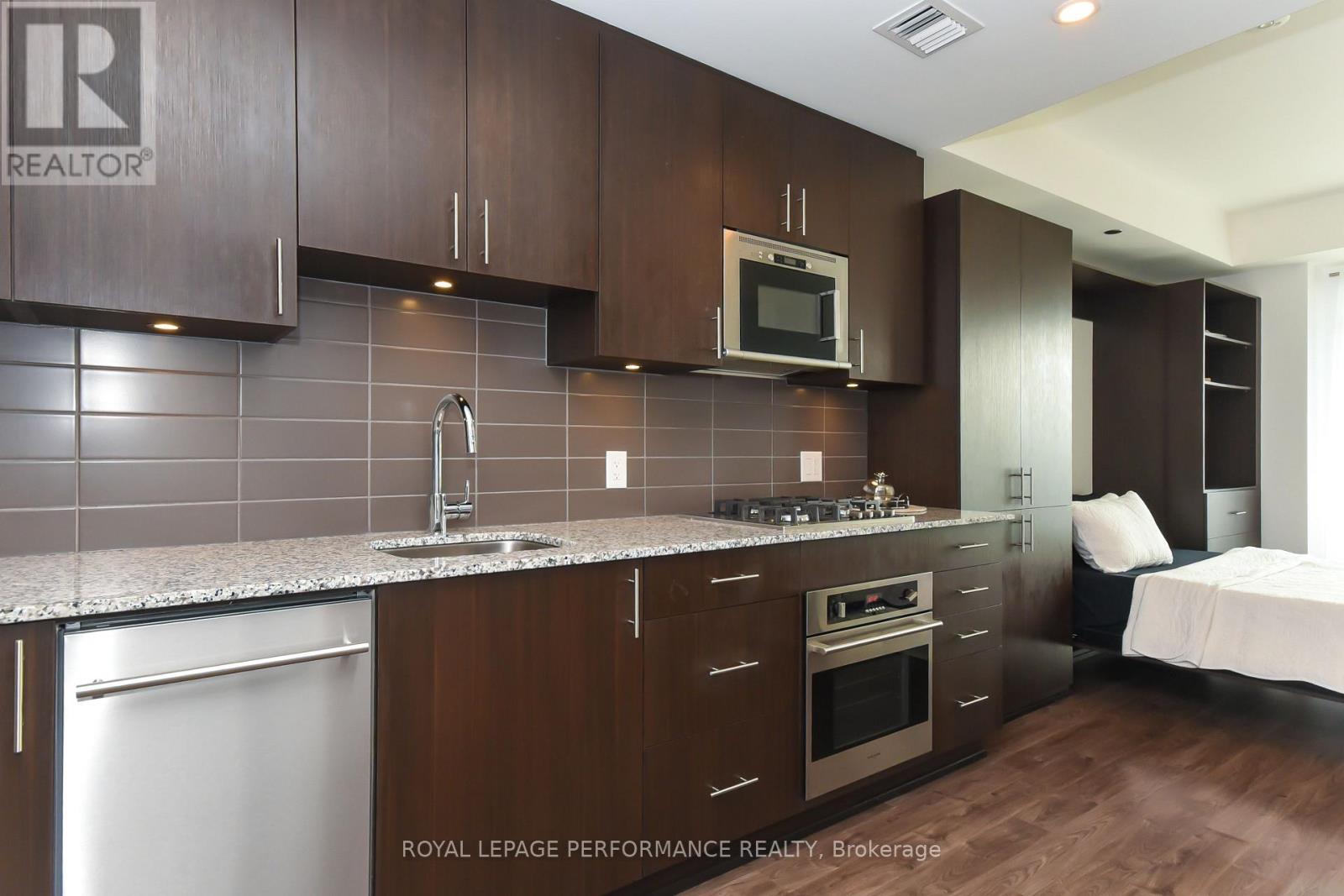 309a - 7 Marquette Avenue