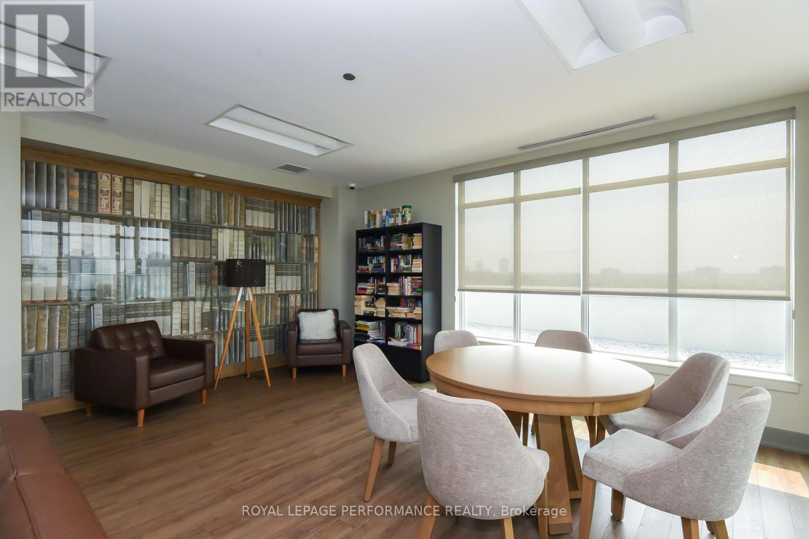 309a - 7 Marquette Avenue