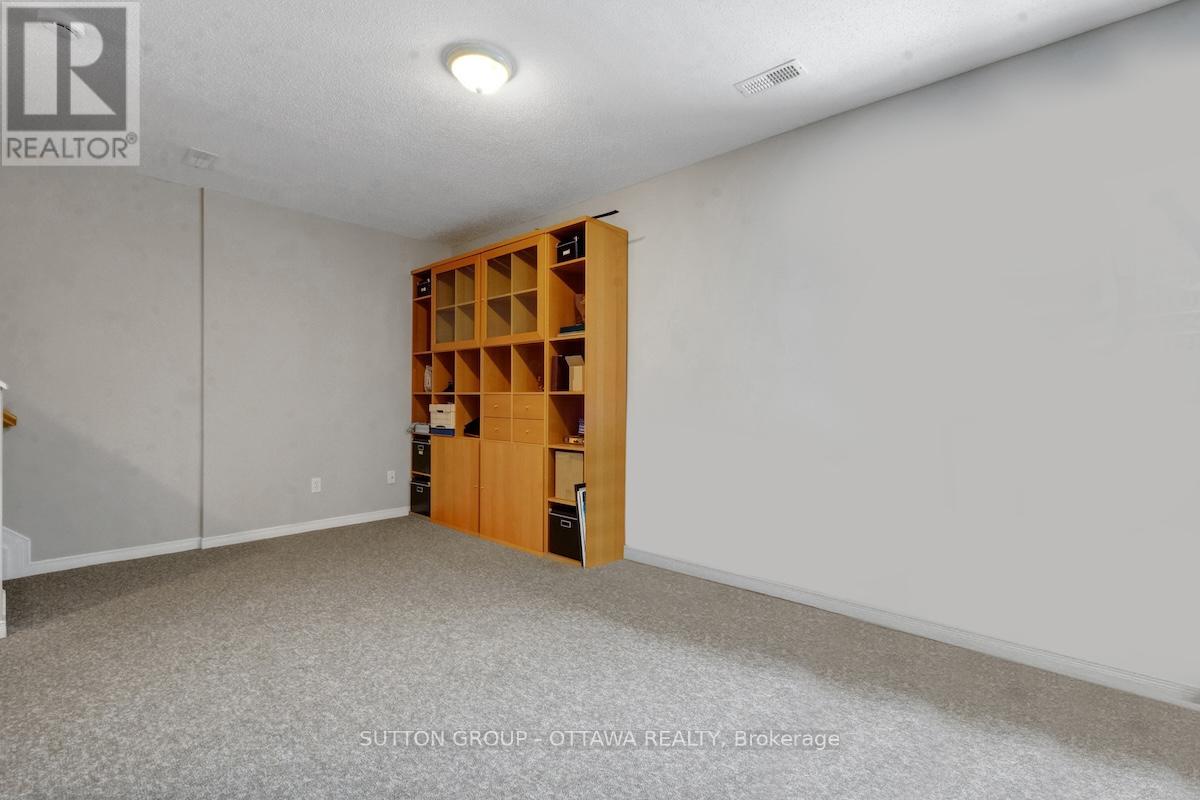 17 Glenhaven Private