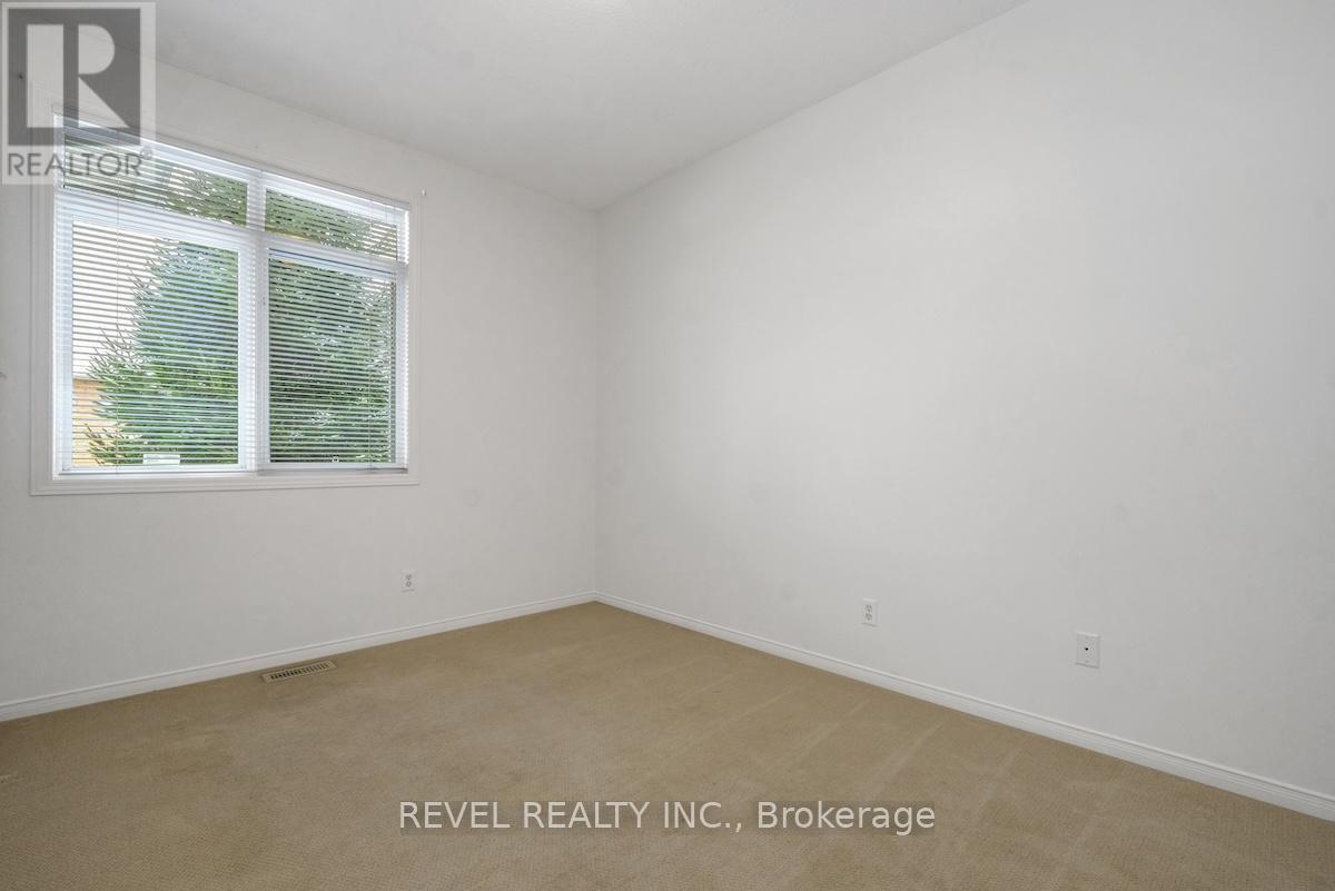 9 - 1240 Kilborn Place