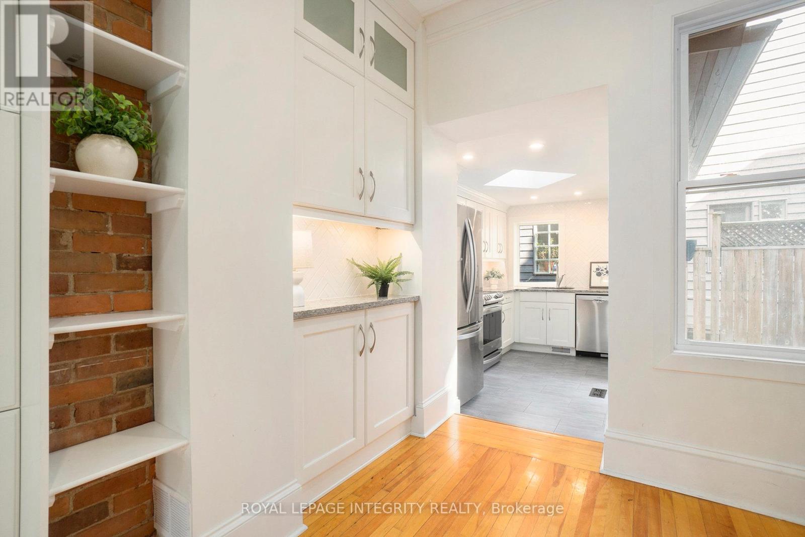 115 Springhurst Avenue