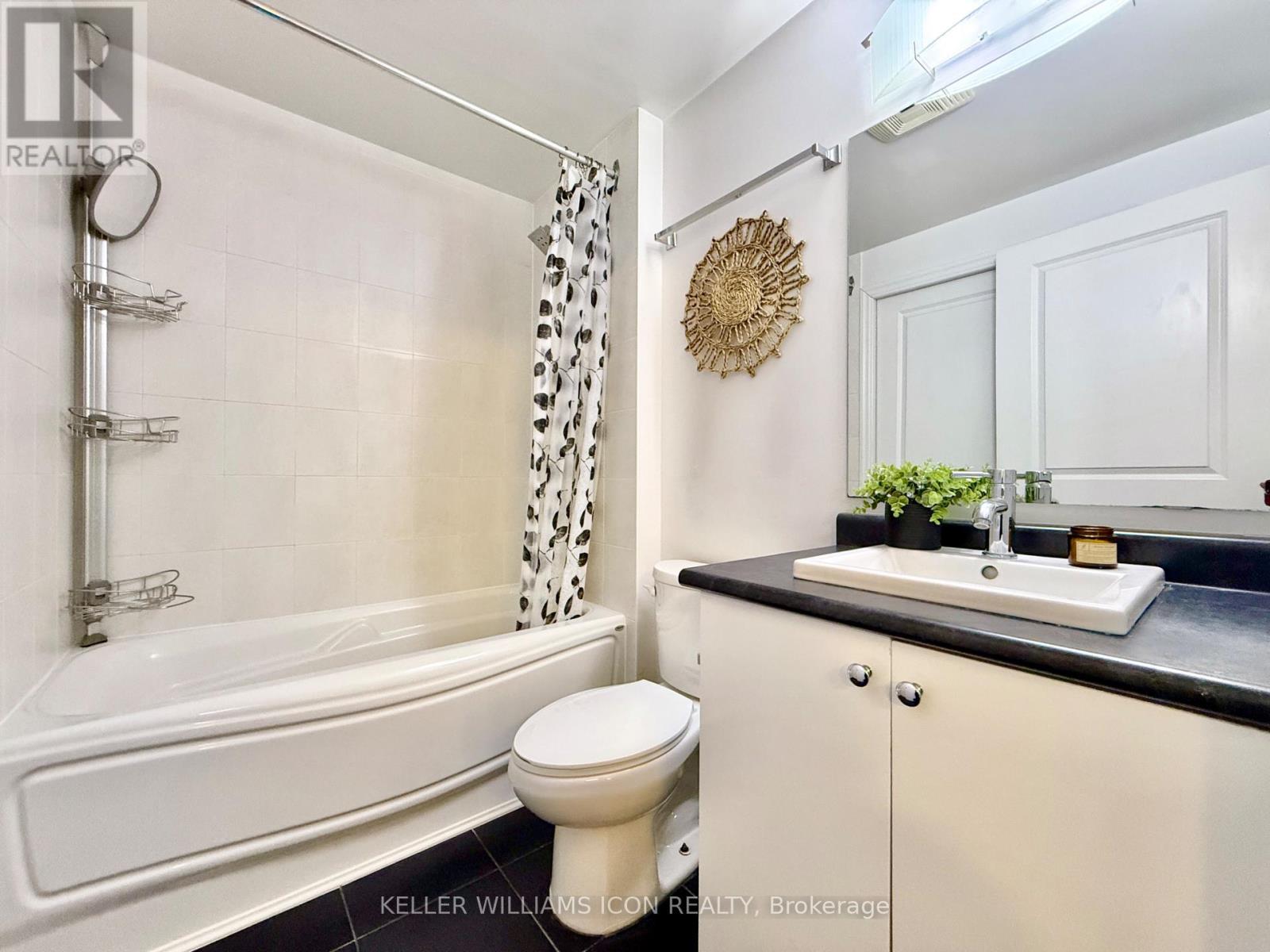 801 - 90 Landry Street