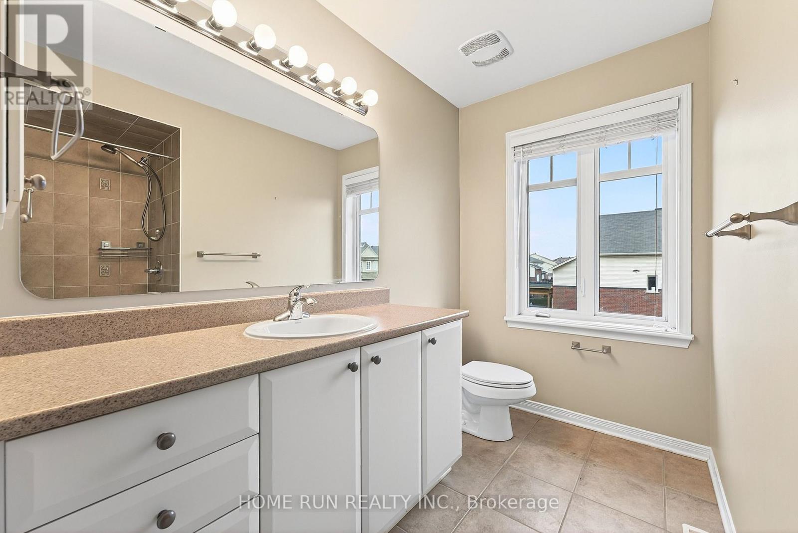 104 Eye Bright Crescent