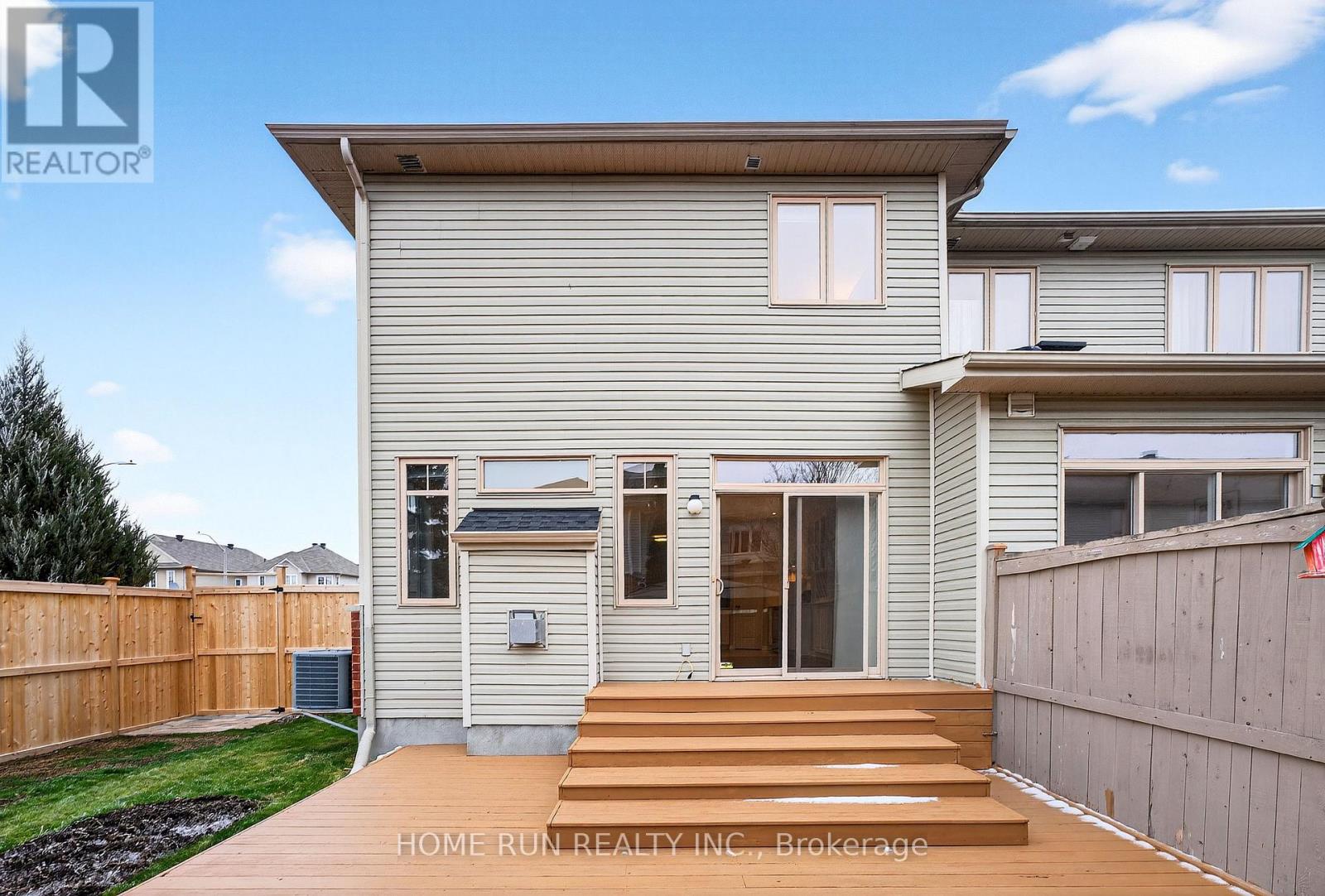 104 Eye Bright Crescent