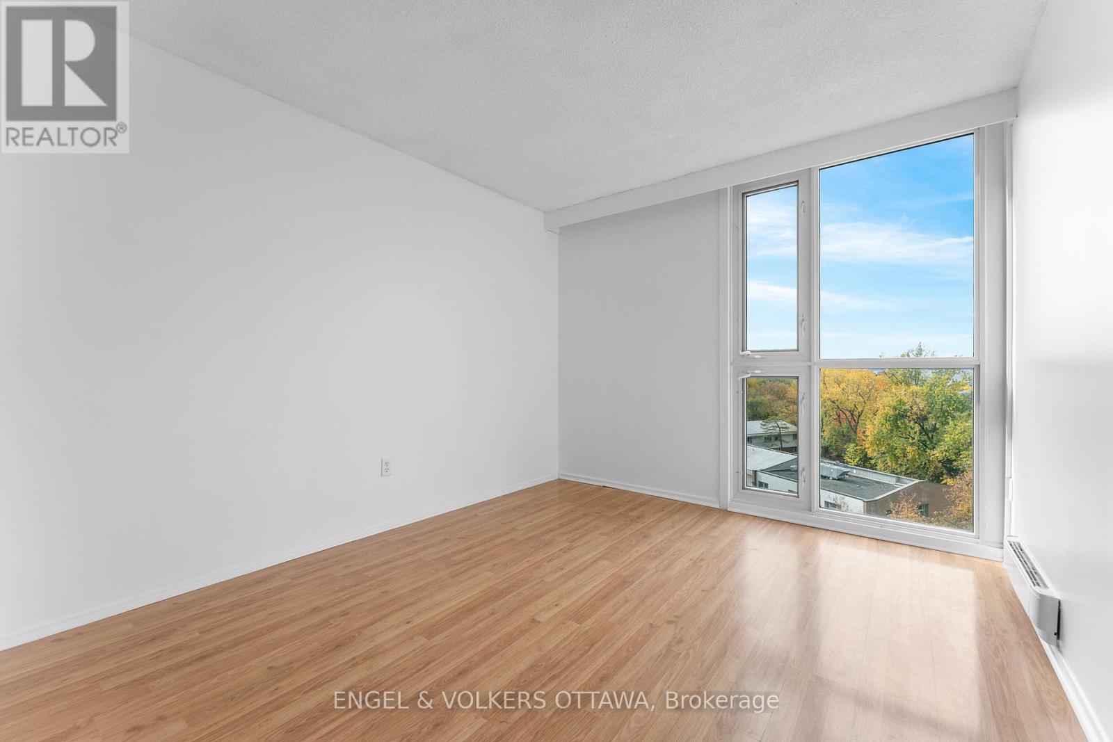 704 - 1025 Richmond Road