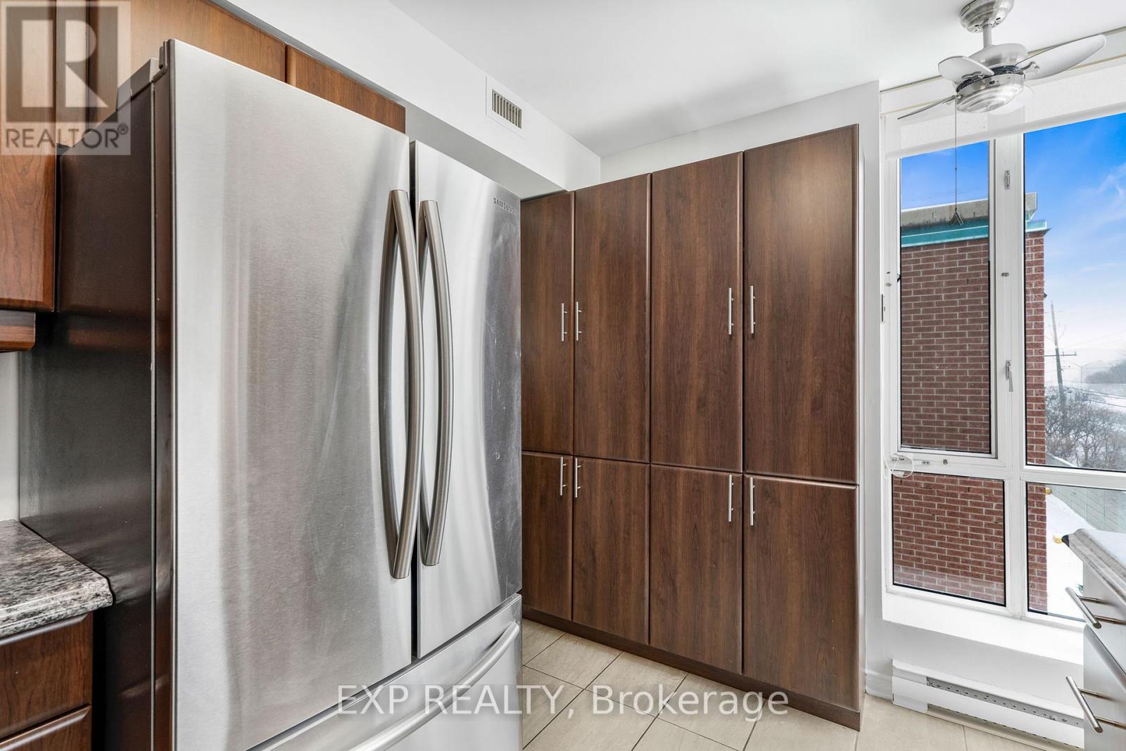 510 - 330 Centrum Boulevard