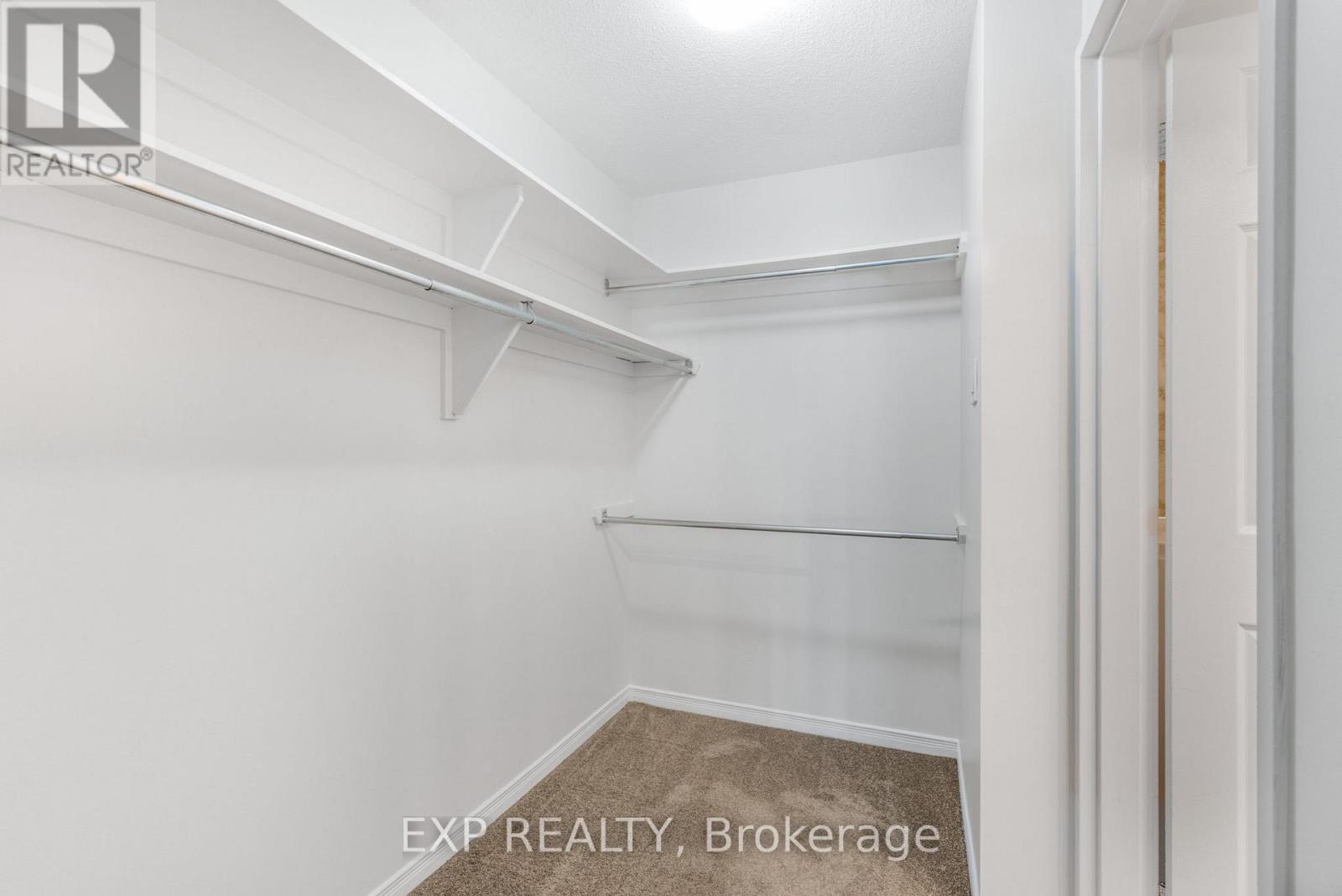 510 - 330 Centrum Boulevard