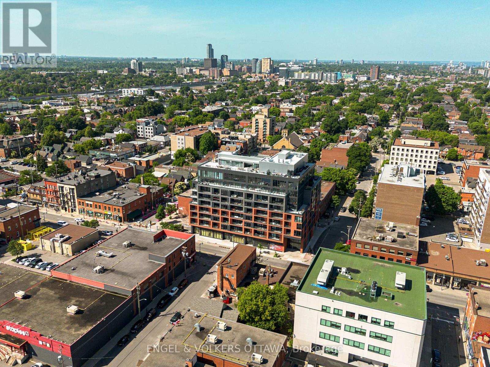 405 - 10 James Street