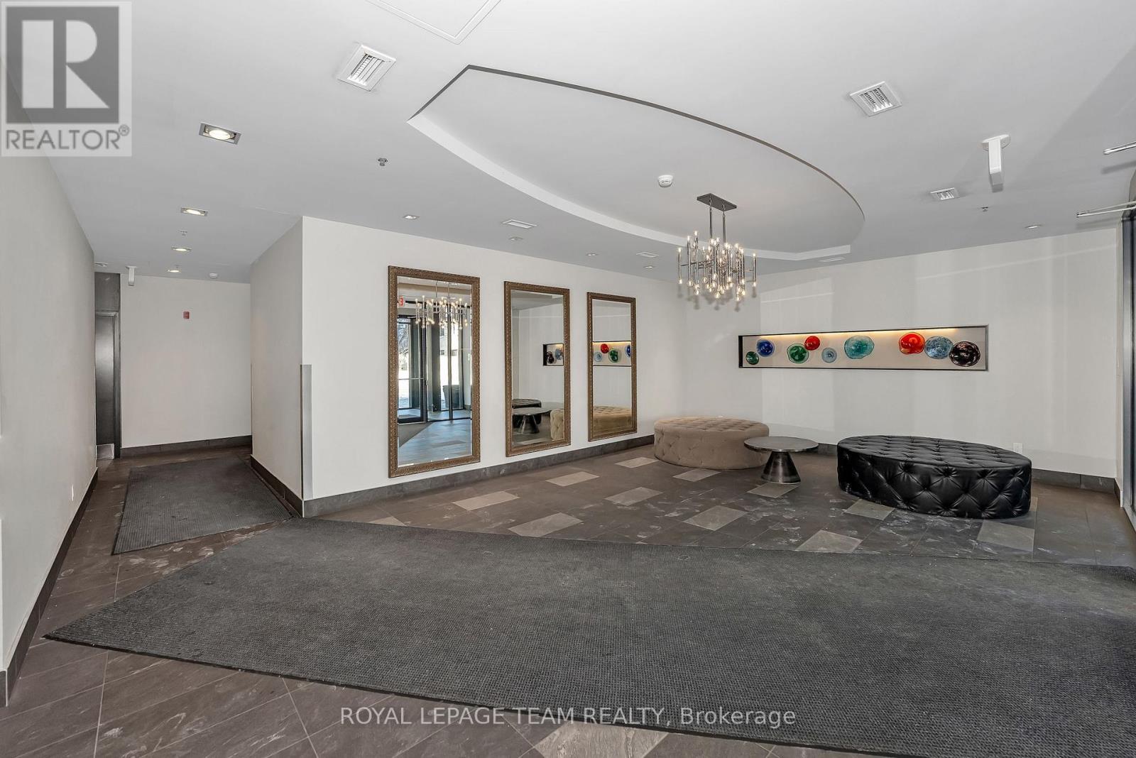 717 - 360 Patricia Avenue