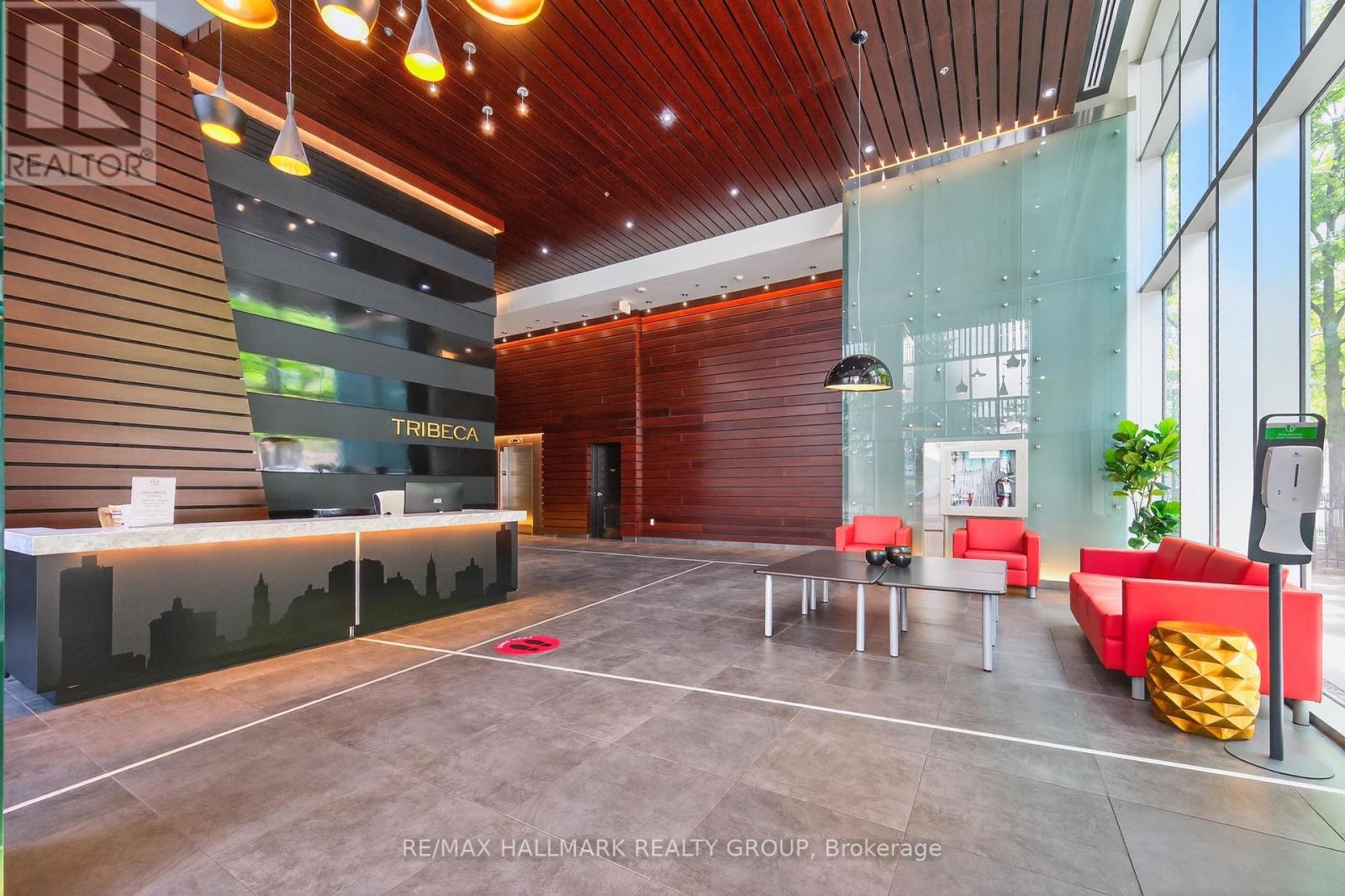 2104 - 179 Metcalfe Street