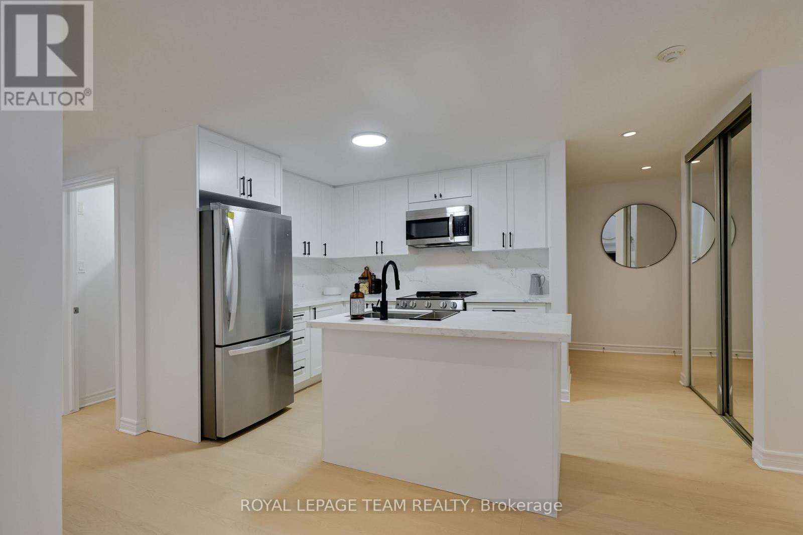 2 - 369 Paseo Private