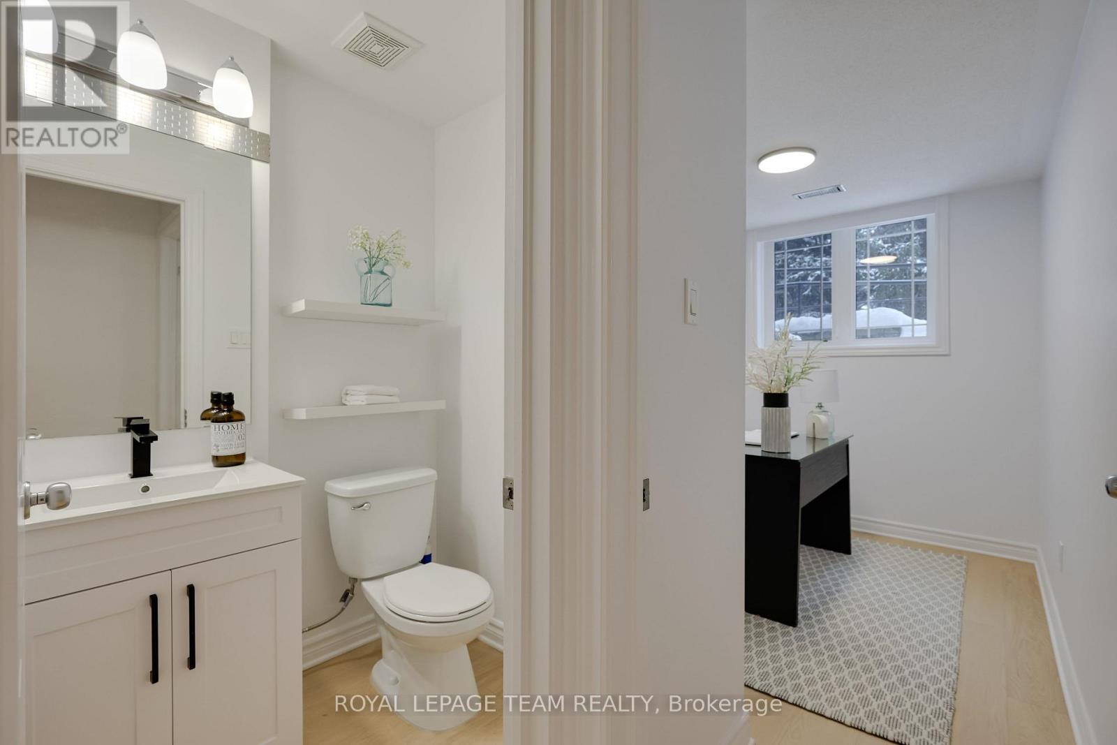 2 - 369 Paseo Private